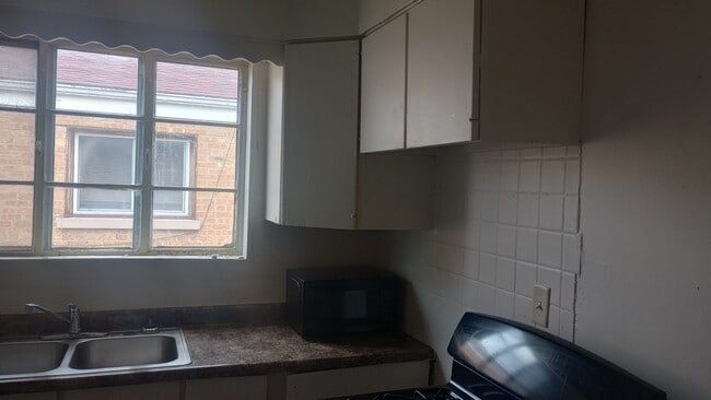 9113 Lawler Ave, Unit 2