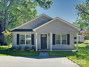 708 Deaton St in Kannapolis, NC - Foto de edificio - Building Photo