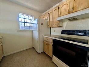 104 Carlotta St, Unit 1 in Mission, TX - Building Photo - Building Photo