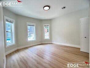 47 Brackett St, Unit 1 in Boston, MA - Building Photo - Building Photo