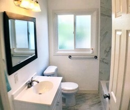 771 Dixieanne Ave in Sacramento, CA - Foto de edificio - Building Photo