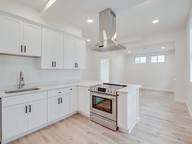 property at 14 William St