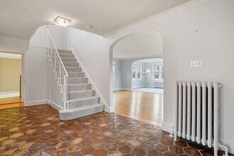 28 Exmoor Rd in Newton, MA - Building Photo - Building Photo