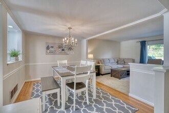 18 Collis Ct in Timonium, MD - Building Photo - Building Photo