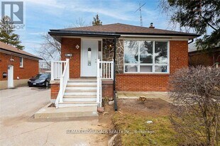 6 Larkhall Ave in Toronto, ON - Building Photo