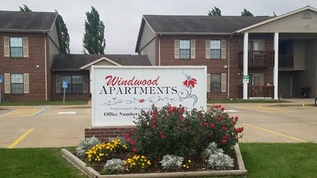 Windwood Apartments in Vandalia, MO - Building Photo - Building Photo