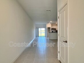 2576 Sunray Venus Wy in Ruskin, FL - Building Photo - Building Photo