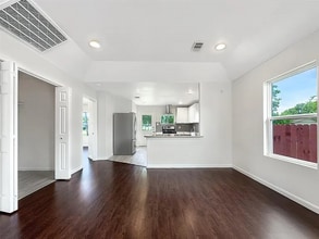 9803 Mimbrough St in Houston, TX - Building Photo - Building Photo