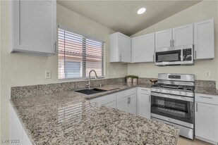 11076 Zampino St in Las Vegas, NV - Building Photo
