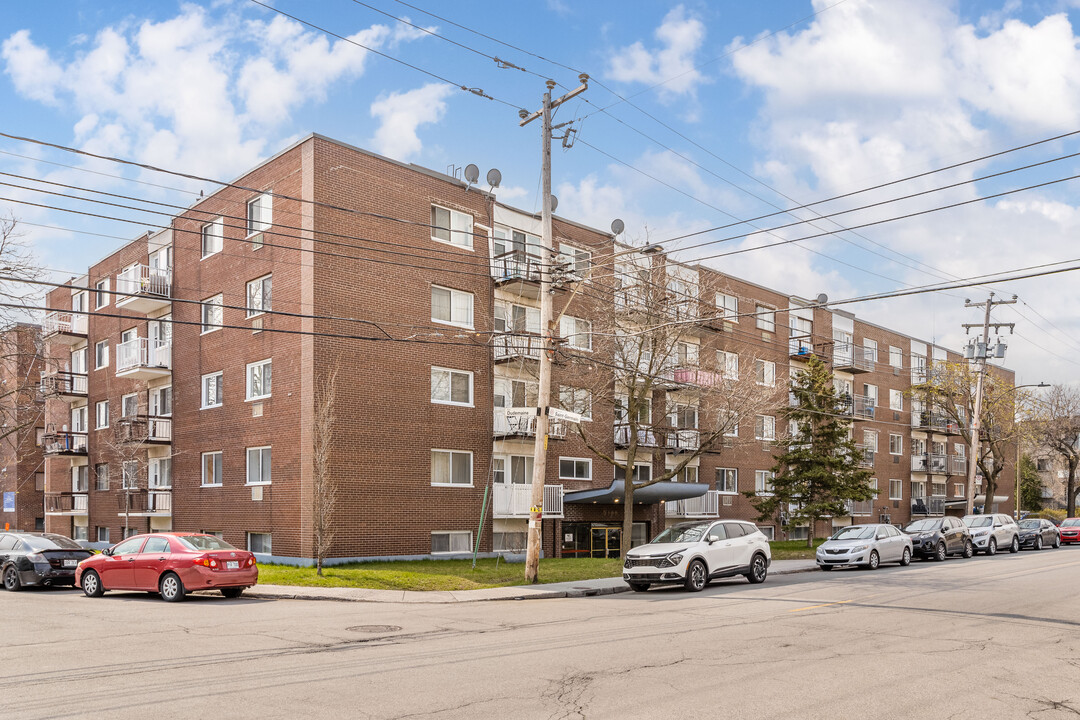 5100 Dudemaine Rue in Montréal, QC - Building Photo