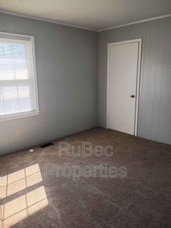 115 E Maine Ave in Bessemer City, NC - Building Photo - Building Photo