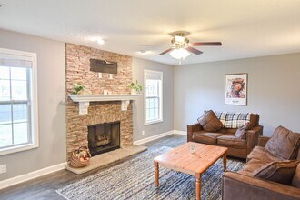 3784 Windhaven Dr in Clarksville, TN - Building Photo - Building Photo