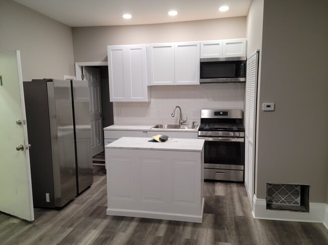 2317 Main St, Unit Apt 1 2317 main st