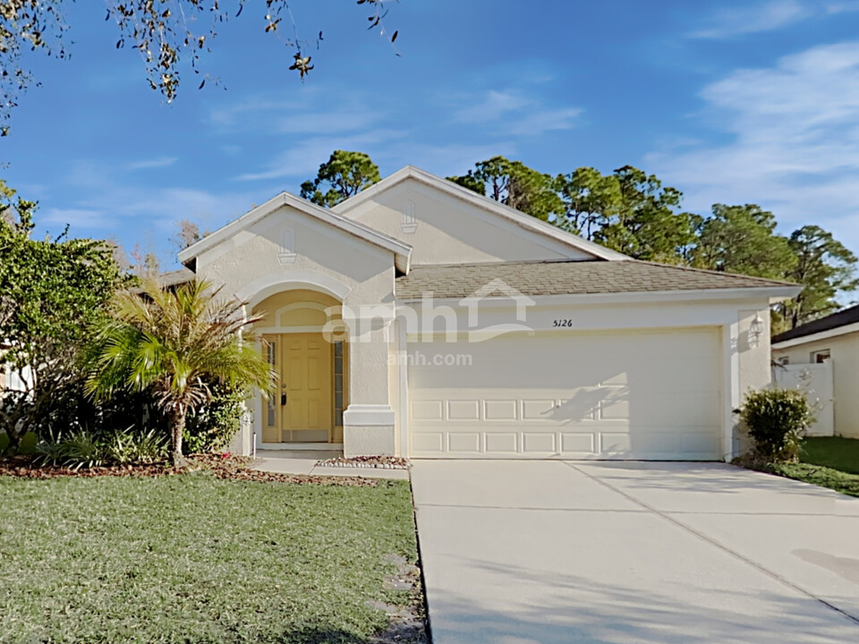 5126 Culpepper Pl in Wesley Chapel, FL - Building Photo