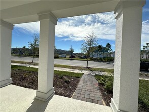 1629 Cross Prairie Pkwy in Kissimmee, FL - Building Photo - Building Photo