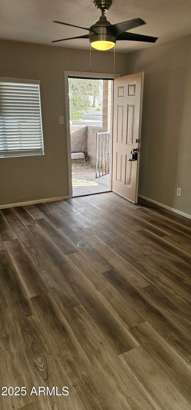 1551 E Christy Dr in Phoenix, AZ - Building Photo - Building Photo