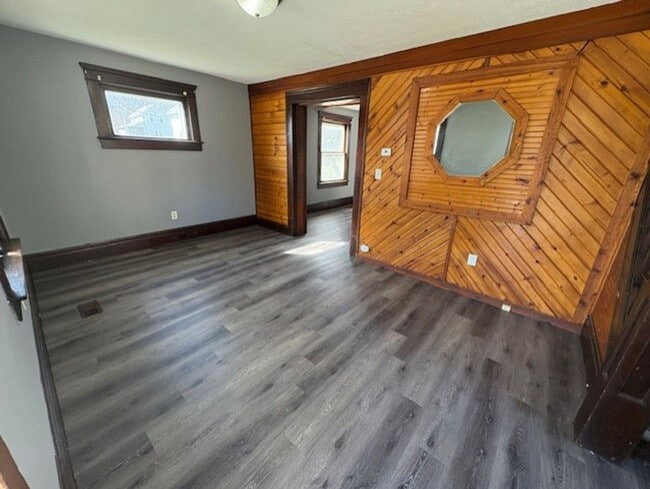 566 Sumner St in Akron, OH - Building Photo - Building Photo