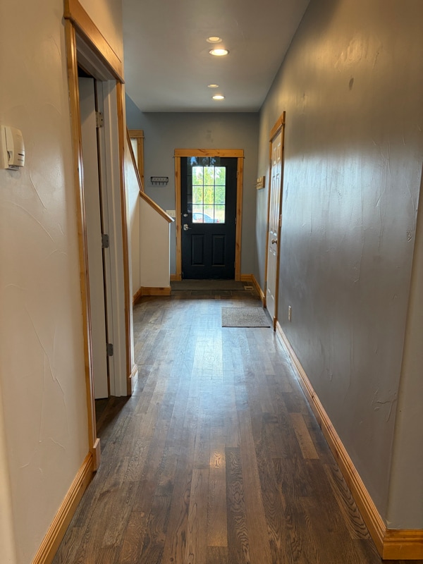 property at 905 Saxon Way