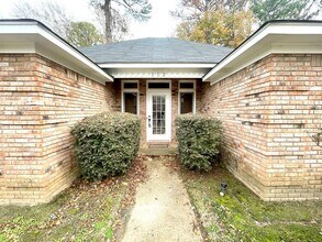112 Ridgecrest Dr in Ridgeland, MS - Building Photo - Building Photo