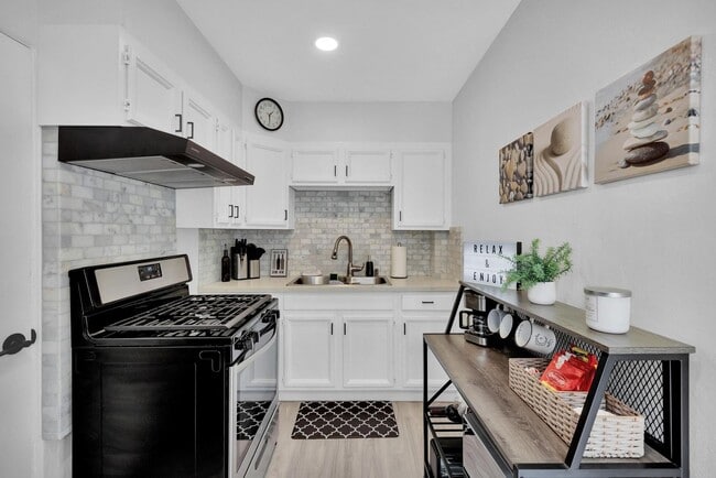 4060 Kendall St in San Diego, CA - Building Photo - Building Photo