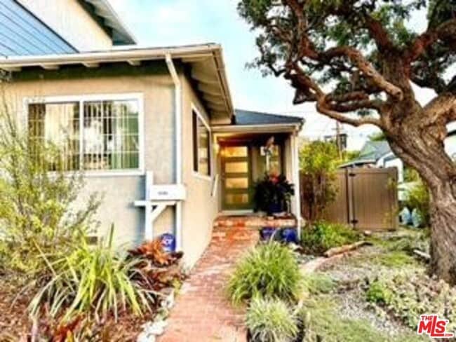 10794 Clarmon Pl in Culver City, CA - Building Photo - Building Photo