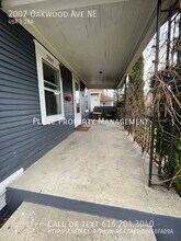 2007 Oakwood Ave NE in Grand Rapids, MI - Building Photo - Building Photo