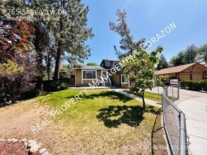 755 Sage View Dr in Sparks, NV - Building Photo - Building Photo