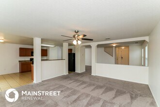 13019 Strada Privata in San Antonio, TX - Foto de edificio - Building Photo