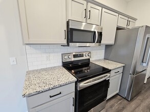 1261 W Hamilton Rd N in Fort Wayne, IN - Building Photo - Building Photo