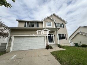 9015 Telford Cir in Johnston, IA - Building Photo - Building Photo