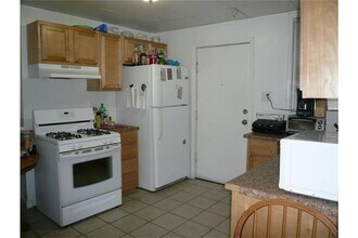 154 Robinson St in Pittsburgh, PA - Foto de edificio - Building Photo