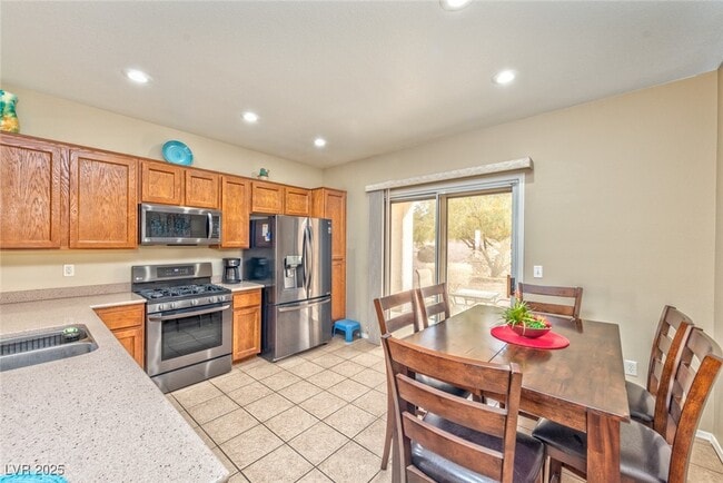 property at 2541 Libretto Ave