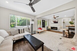 1200 Tamarind Ave in Los Angeles, CA - Building Photo