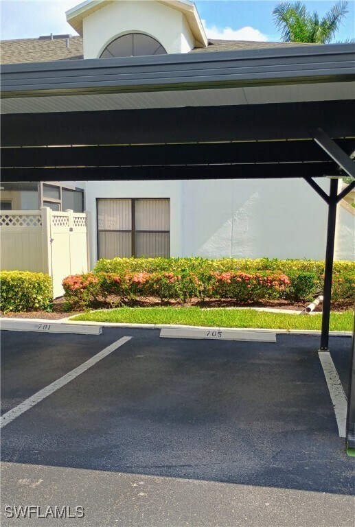 13247 Whitehaven Ln in Ft. Myers, FL - Building Photo - Building Photo