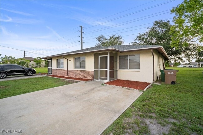 4406 Santa Barbara Blvd in Cape Coral, FL - Building Photo - Building Photo