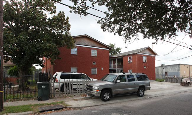 1356 Flanders St in New Orleans, LA - Building Photo - Building Photo