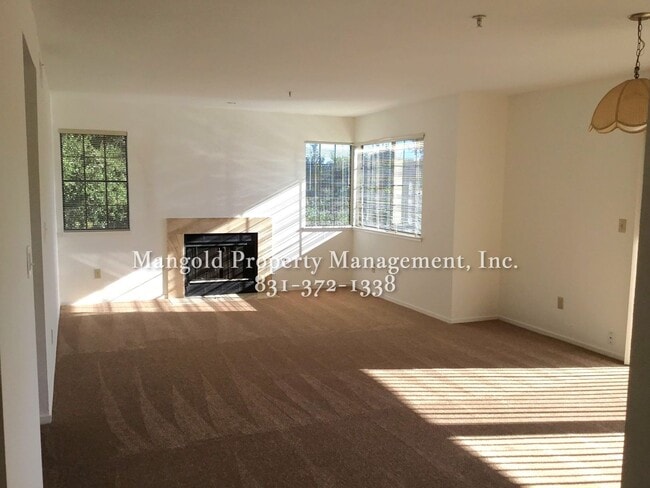 property at 221 Quail Run Ct