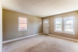 2439 25th St SE in Washington, DC - Building Photo - Building Photo