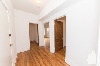 3820 N Sheffield Ave, Unit 3818-1 in Chicago, IL - Building Photo - Building Photo