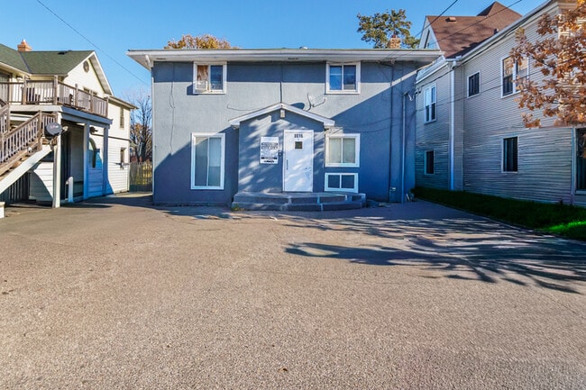 3016 Pleasant Ave in Minneapolis, MN - Building Photo - Building Photo