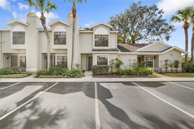 5100 Burchette Rd in Tampa, FL - Building Photo - Building Photo