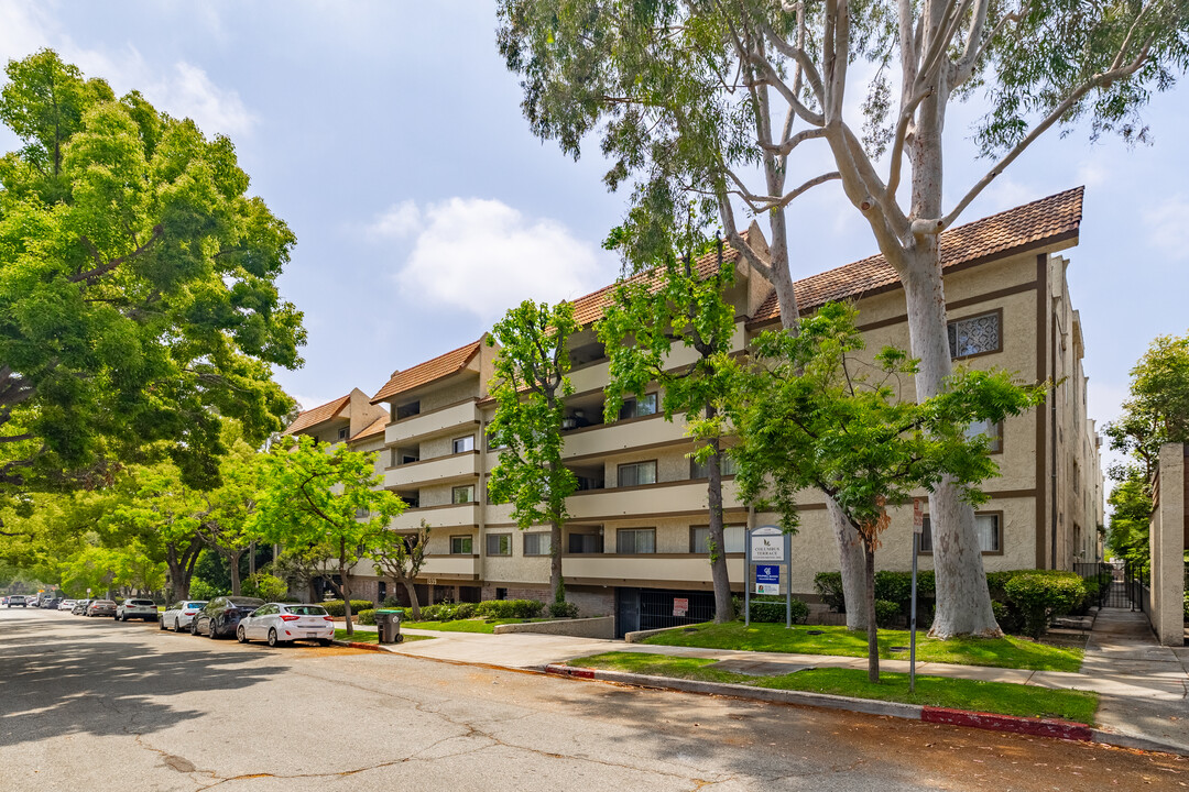 Columbus Terrace in Glendale, CA - Building Photo