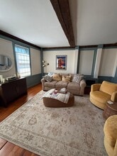 23 Mugford St, Unit 23 Mugford in Marblehead, MA - Foto de edificio - Building Photo