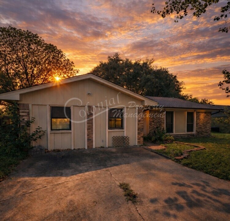 2806 Greystone Dr in Killeen, TX - Building Photo