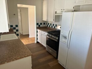 House:  3 Bedroom / 1 Bathroom - North Highlands in North Highlands, CA - Building Photo - Building Photo