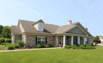 Cobblestone Court Aparments in Painesville, OH - Building Photo - Building Photo