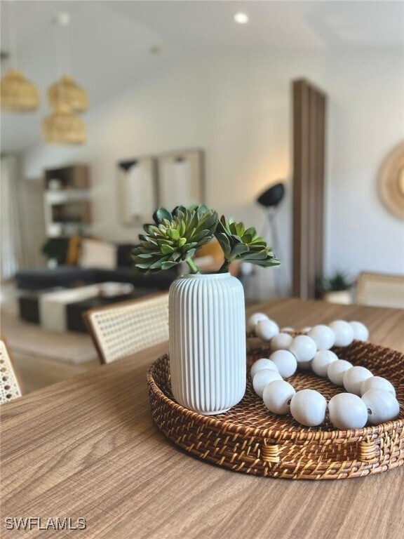 220 18th Ave NW in Naples, FL - Building Photo - Building Photo