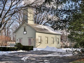 6 Bart Bull Rd in Middletown, NY - Building Photo