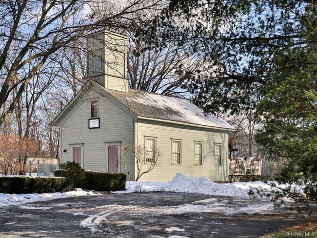 property at 6 Bart Bull Rd