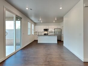 2128 W Alicia Dr in Phoenix, AZ - Building Photo - Building Photo